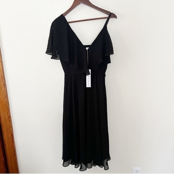 Dress The Population Claudia Dress Black Ruffle V-neck Flowy Midi Size Small NEW - Picture 1 of 12